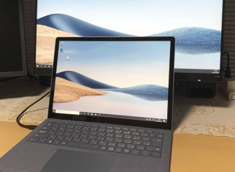 Surface Laptop 4 の USB-C でマルチディスプレイ
